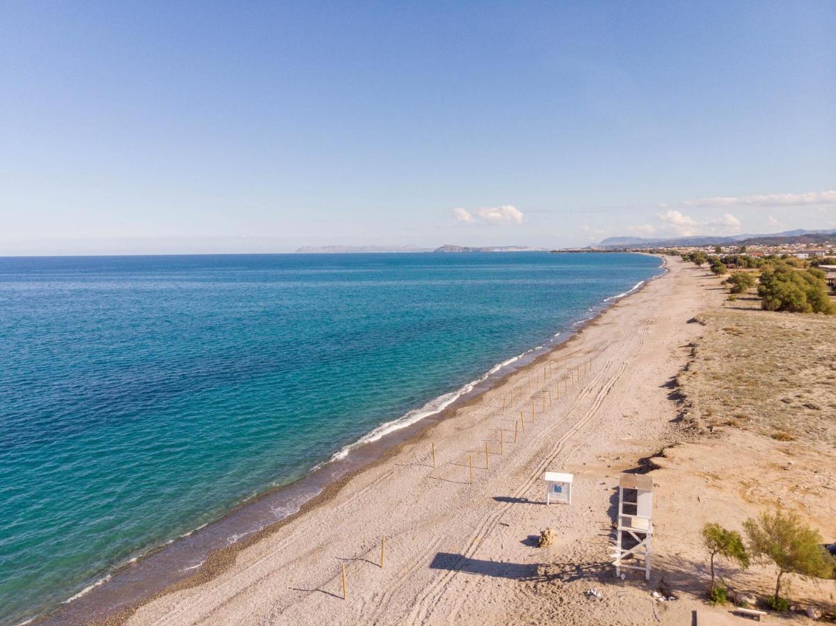 Floral Beach Apt With Lux Extras & Special Treats Kolymbari Buitenkant foto